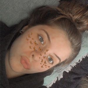 Meet your Posher, Ceci